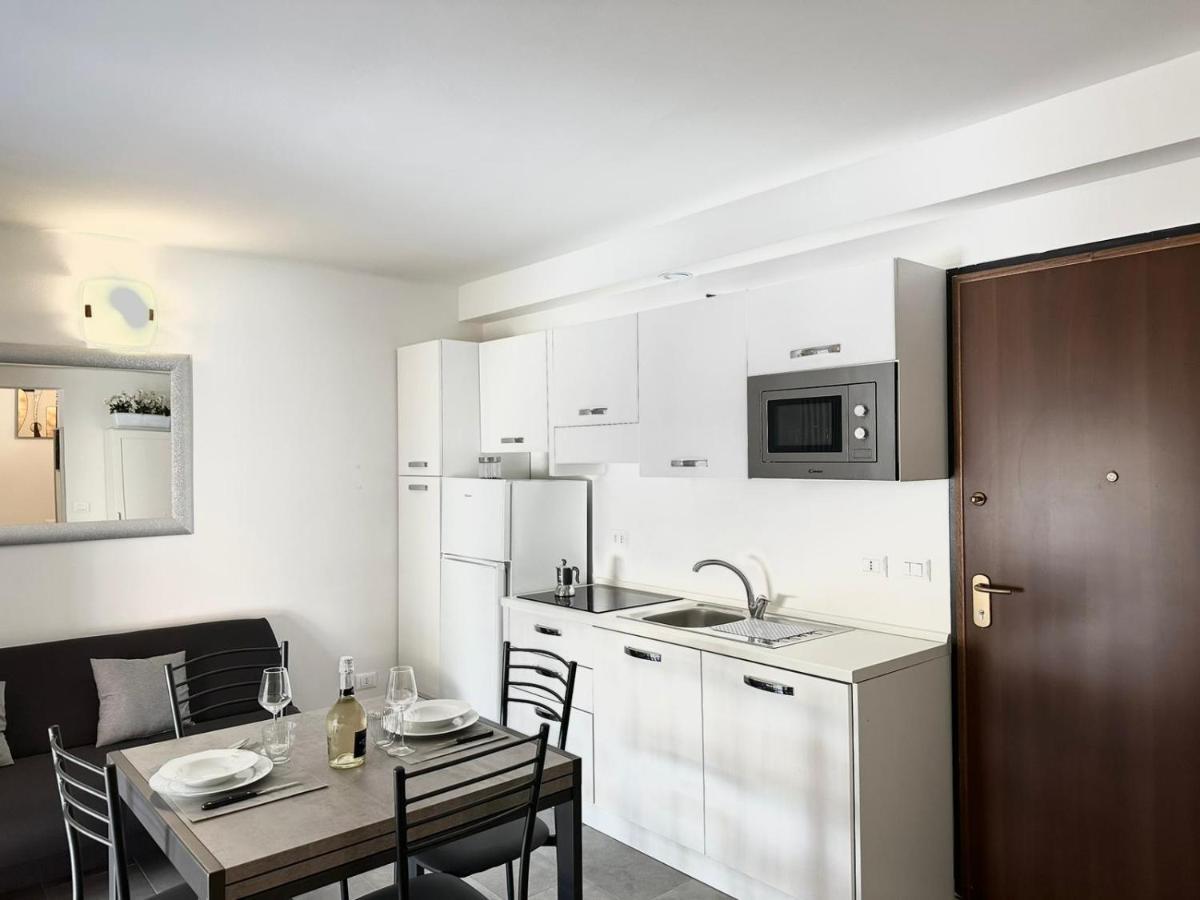 Sky Loft Airport - Modern Apt 1St Floor Daire Bolonya Dış mekan fotoğraf