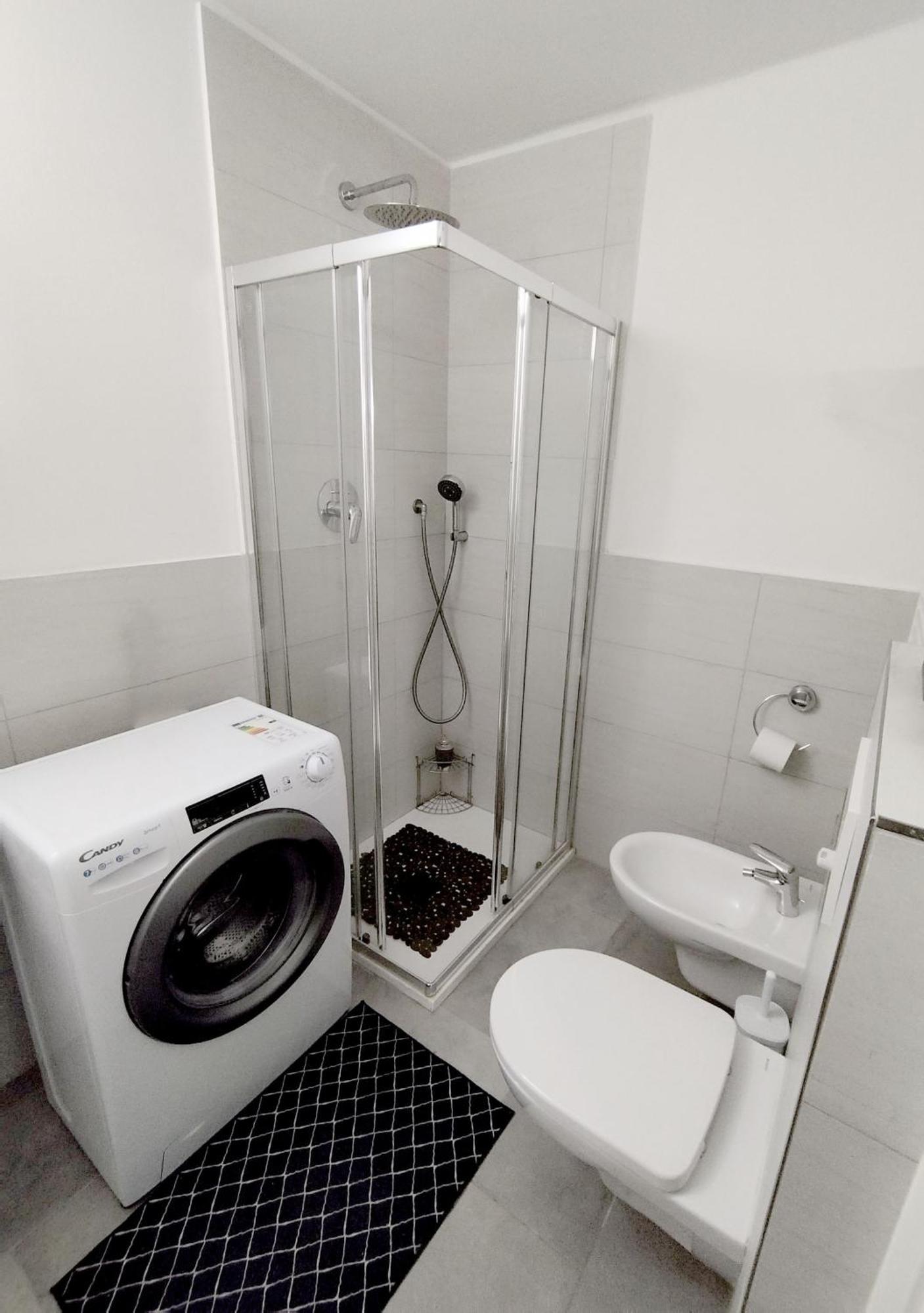 Sky Loft Airport - Modern Apt 1St Floor Daire Bolonya Dış mekan fotoğraf
