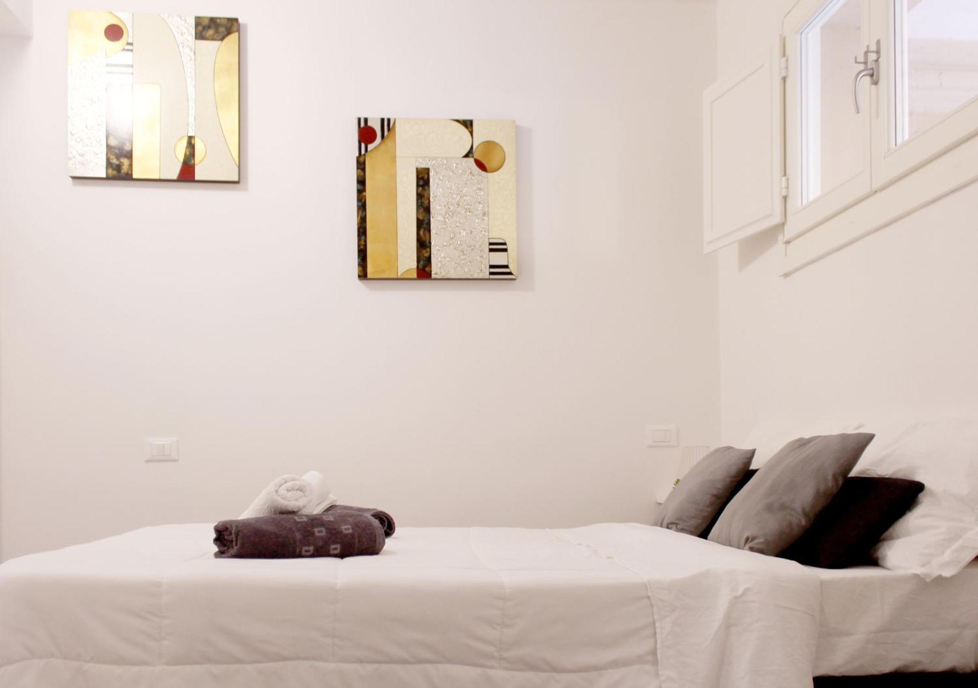 Sky Loft Airport - Modern Apt 1St Floor Daire Bolonya Dış mekan fotoğraf